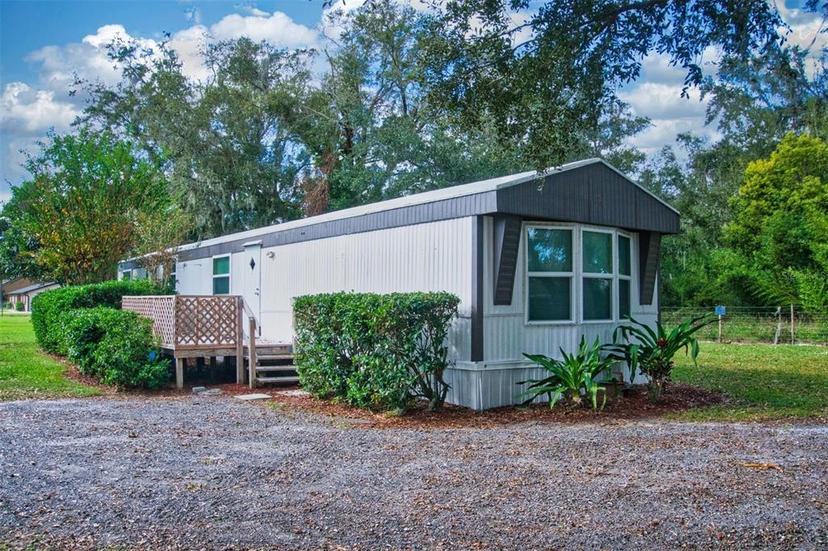 Picture of 2307 Fritzke Road, Dover FL 33527