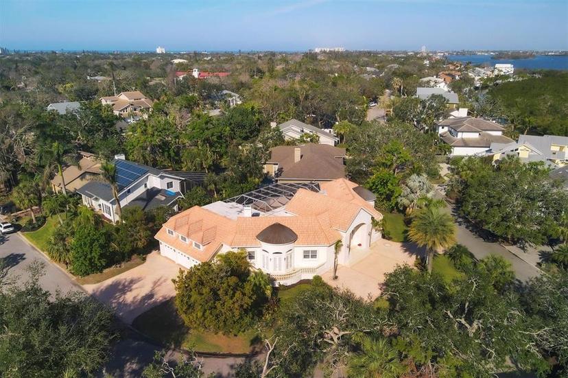 Picture of 5331 Siesta Cove Drive, Sarasota FL 34242