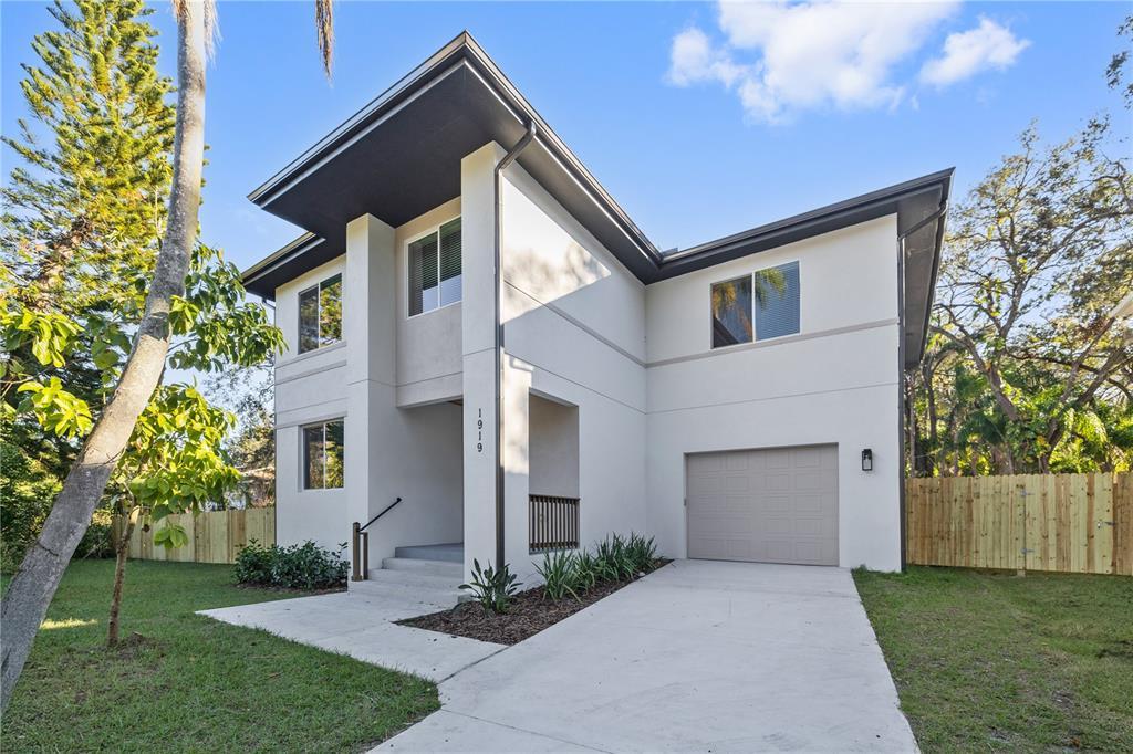 Picture of 1919 E Hamilton Avenue, Tampa, FL 33610