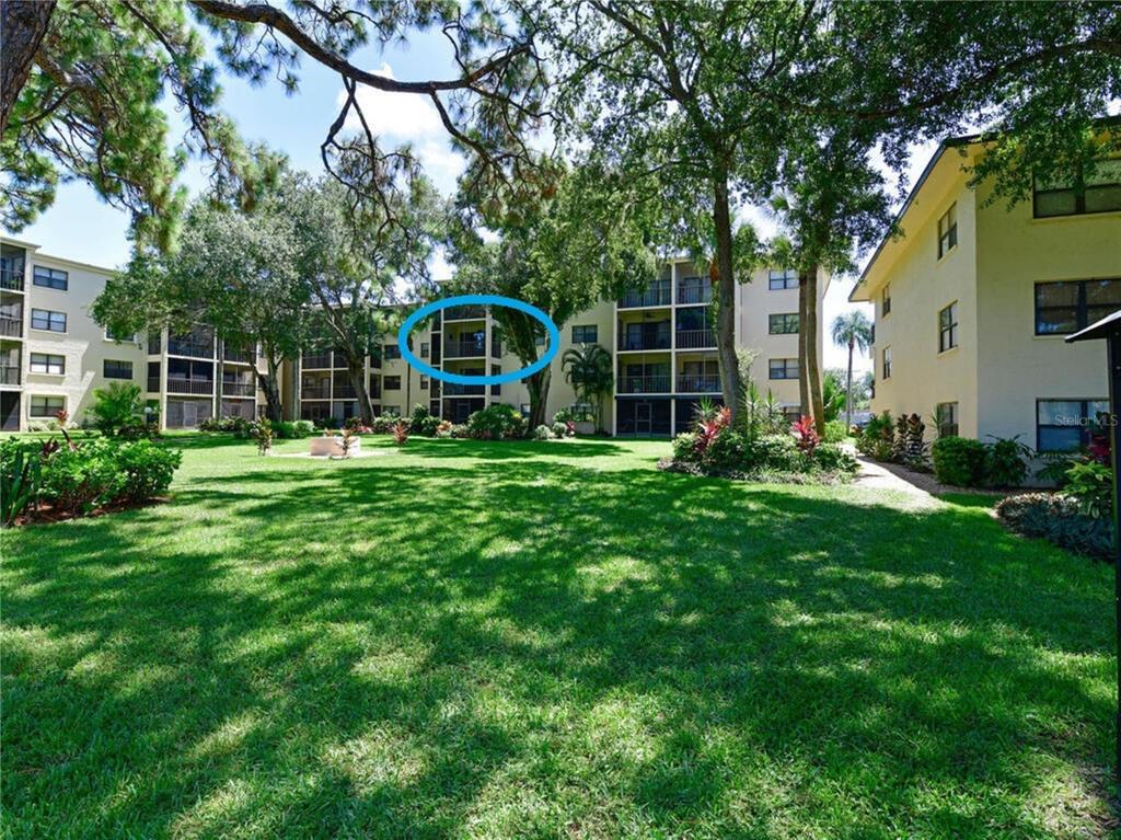 Picture of 315 30Th Avenue W Unit B311, Bradenton, FL 34205