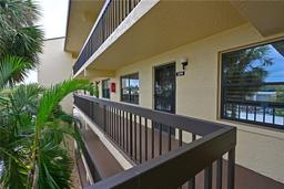 Picture of 315 30Th Avenue W Unit B311, Bradenton, FL 34205