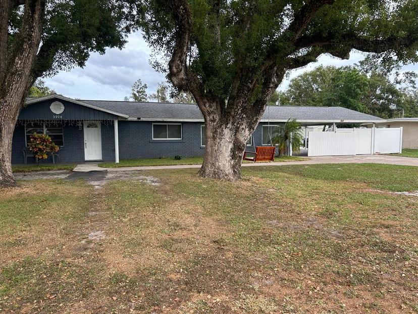 Picture of 5904 16Th Street, Zephyrhills FL 33542