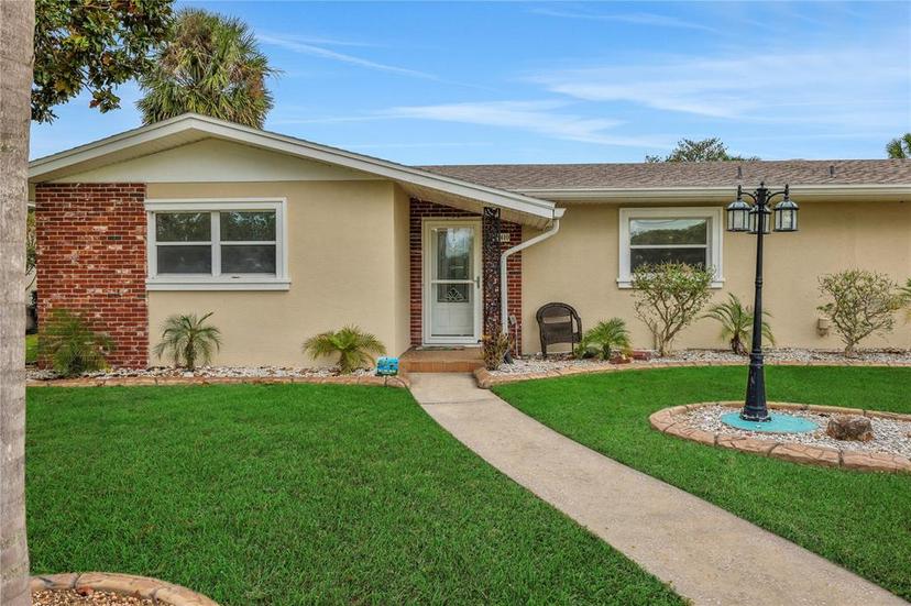 Picture of 1410 Edmiston Court, Auburndale FL 33823