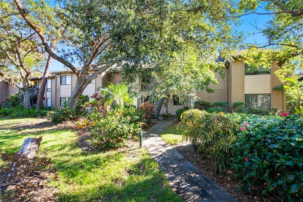 Picture of 1717 Pelican Cove Road Unit 334, Sarasota, FL 34231