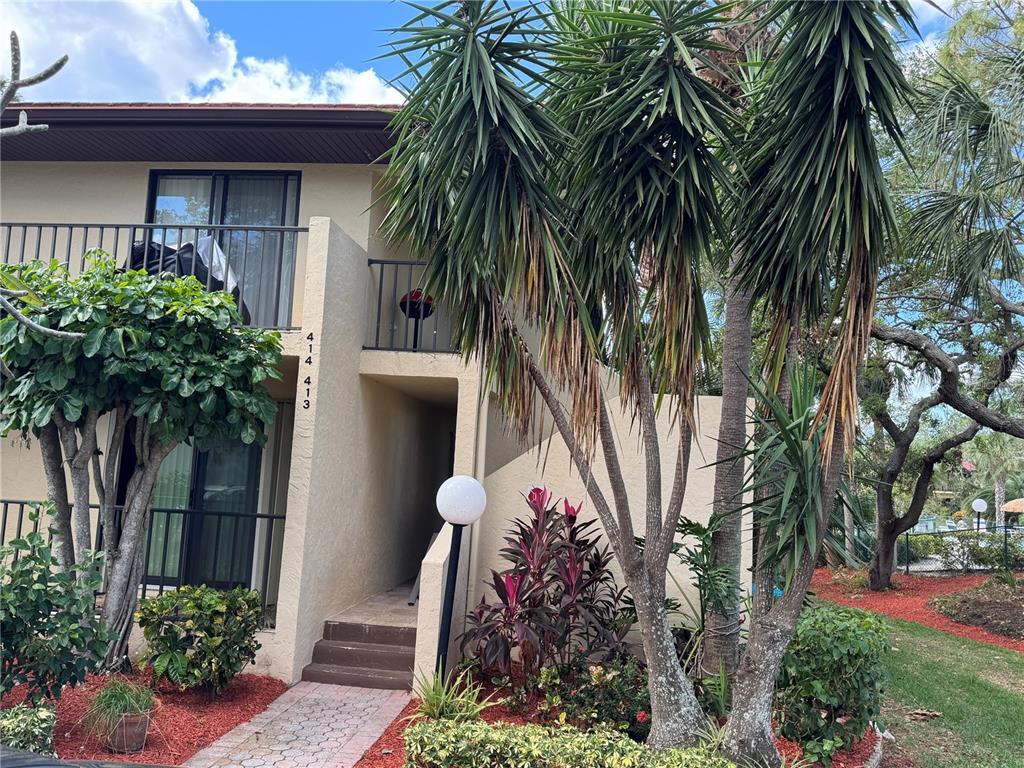 Picture of 6447 Egret Lane Unit 413, Bradenton, FL 34210