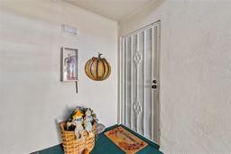 Picture of 3970 37Th Street S Unit 14, St Petersburg, FL 33711