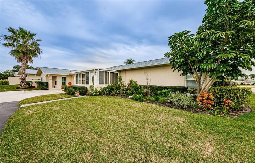 Picture of 2739 Sherbrooke Lane Unit B, Palm Harbor FL 34684