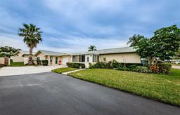 Picture of 2739 Sherbrooke Lane Unit B, Palm Harbor, FL 34684