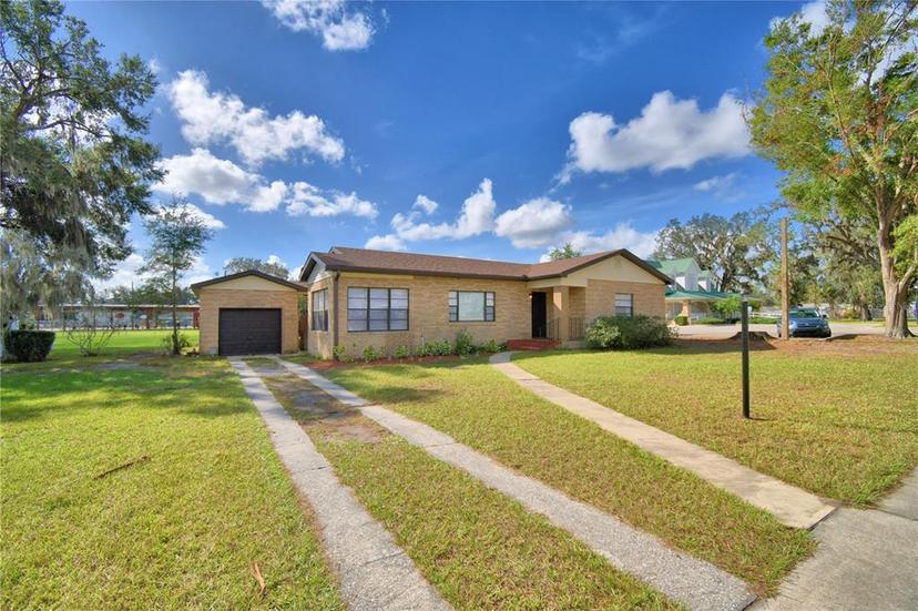 Picture of 312 E Broadway, Fort Meade FL 33841