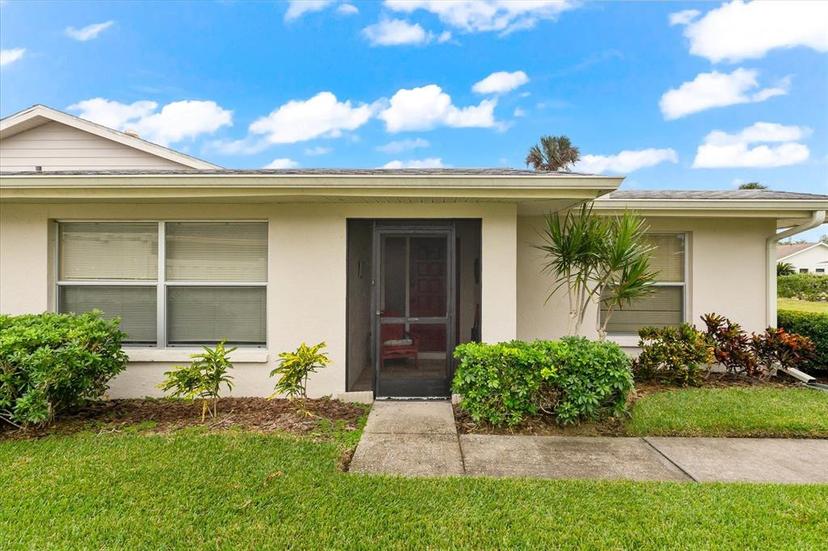 Picture of 4156 Bowling Green Circle Unit 28, Sarasota FL 34233