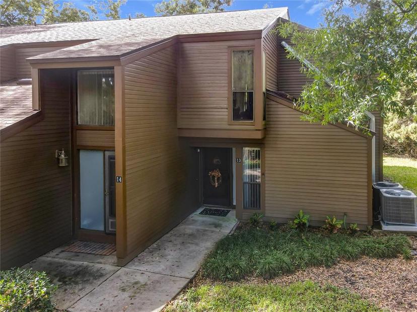 Picture of 13 Surrey Court Unit 13, Palm Coast FL 32137