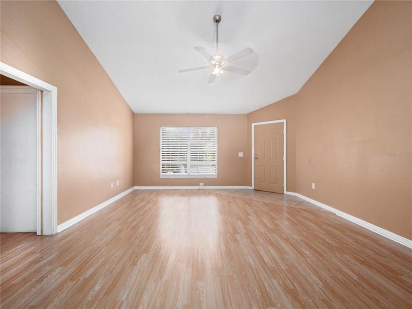 Picture of 3651 N Goldenrod Road Unit 208E, Winter Park FL 32792