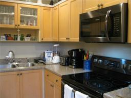 Picture of 3820 Ironwood Lane Unit 106-I, Bradenton, FL 34209