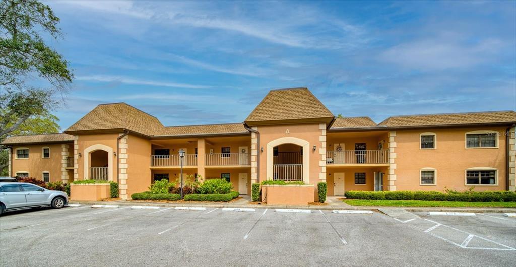 Picture of 12900 Vonn Road Unit A202, Largo, FL 33774