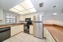 Picture of 12900 Vonn Road Unit A202, Largo, FL 33774