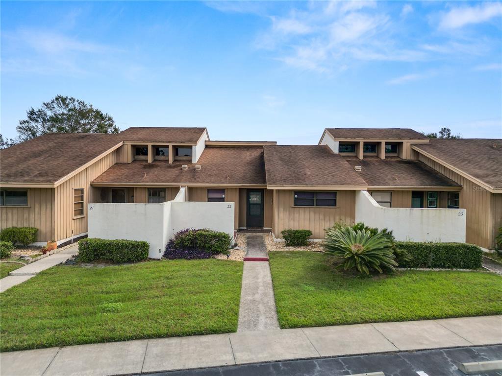 Picture of 5225 Imperial Lakes Boulevard Unit 22, Mulberry, FL 33860