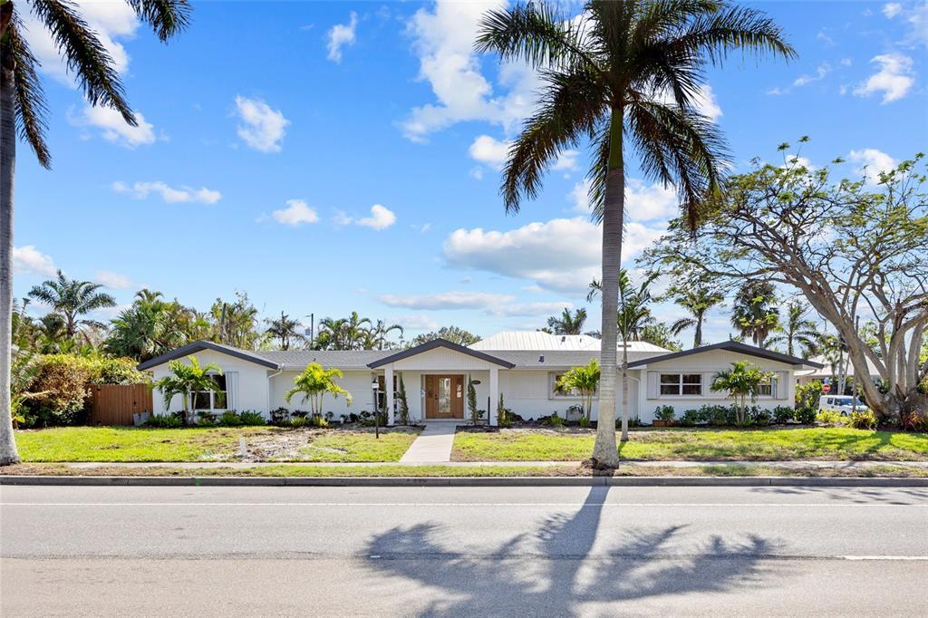 Picture of 625 W Olympia Avenue, Punta Gorda, FL 33950