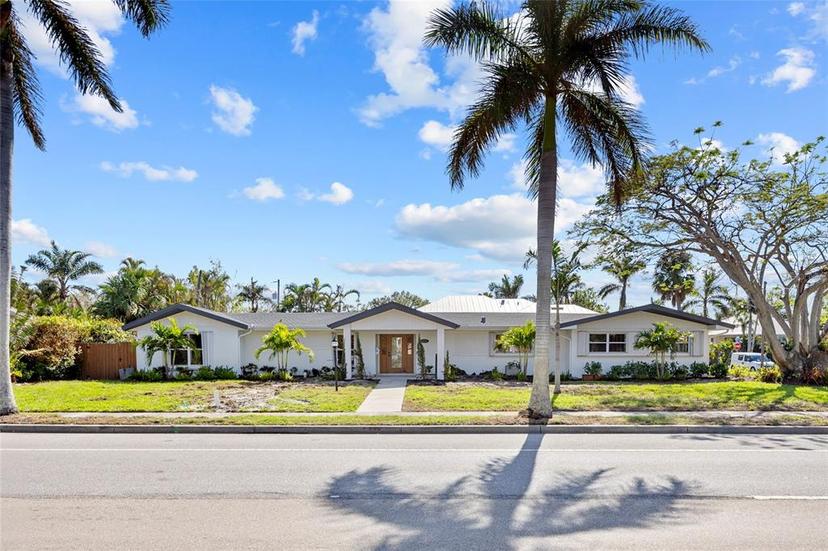 Picture of 625 W Olympia Avenue, Punta Gorda FL 33950