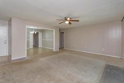 Picture of 404 Banyon Tree Circle Unit 200, Maitland, FL 32751