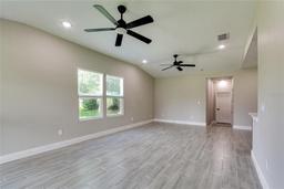 Picture of 639 Shore Acres Drive, Lakeland, FL 33801