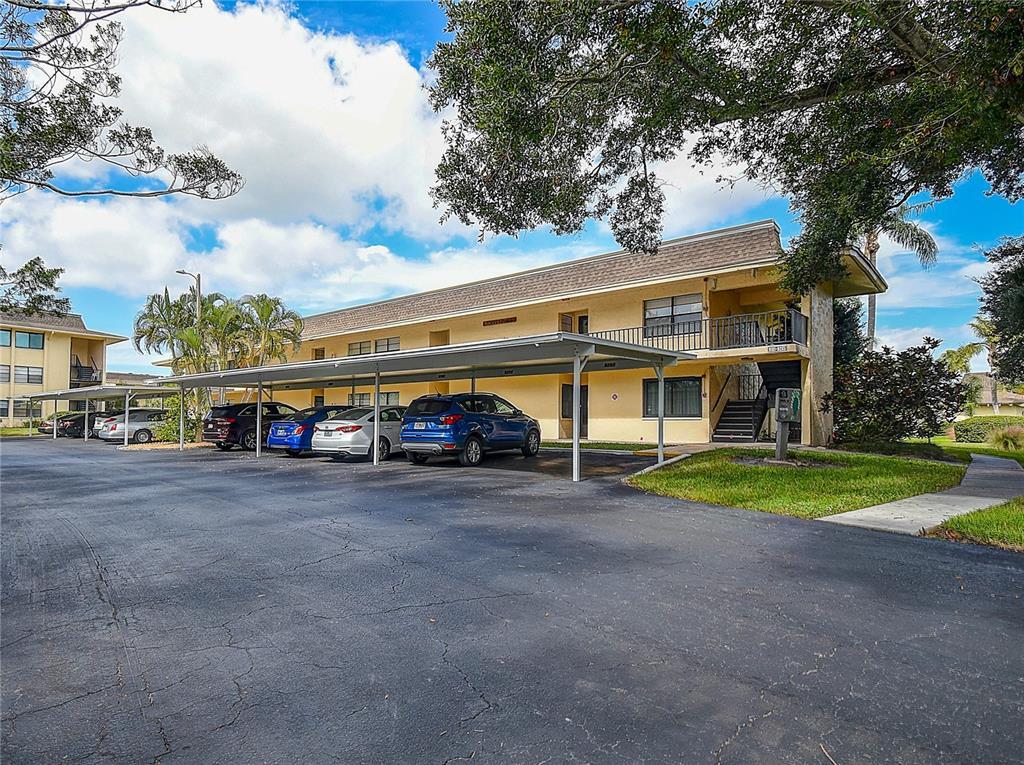 Picture of 12300 Vonn Road Unit 9105, Largo, FL 33774