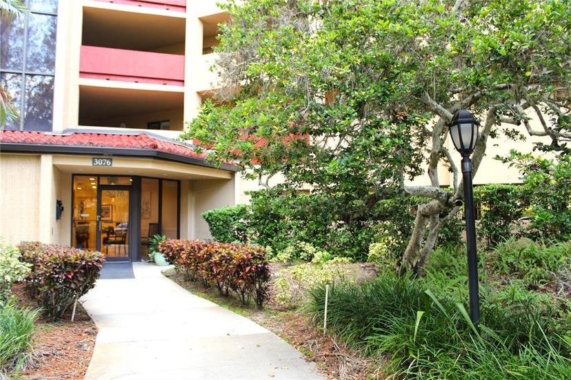 Picture of 3076 Eastland Boulevard Unit 106, Clearwater FL 33761