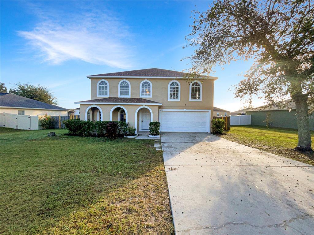 Picture of 1930 Thorngate Lane, Mascotte, FL 34753