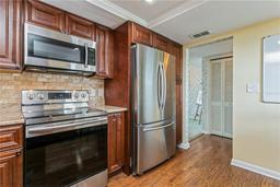 Picture of 5200 Brittany Drive S Unit 1708, St Petersburg, FL 33715