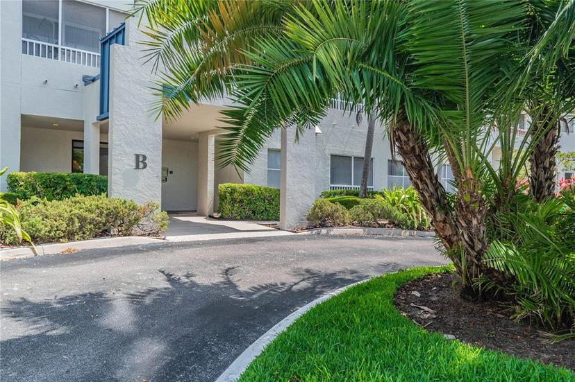 Picture of 2333 Feather Sound Drive Unit B101, Clearwater FL 33762