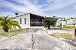 Picture of 10045 Wellington Avenue, Dade City, FL 33525