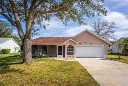 Picture of 2502 Loch Ness Court, Leesburg, FL 34788