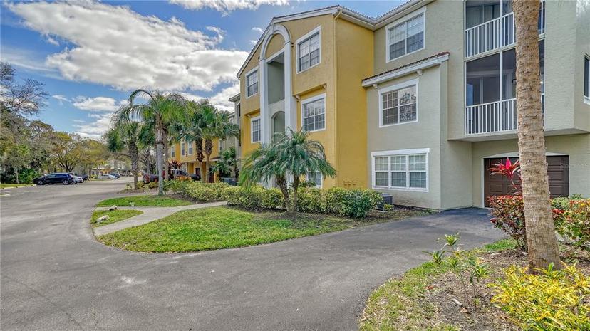 Picture of 5450 Bentgrass Drive Unit 5-203, Sarasota FL 34235