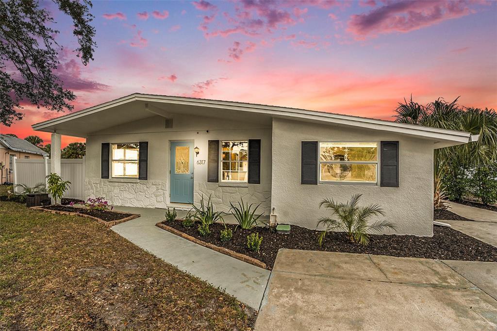 Picture of 6317 S Lansdale Circle, Tampa, FL 33616