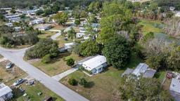 Picture of 12145 Lakeview Drive, Leesburg, FL 34788