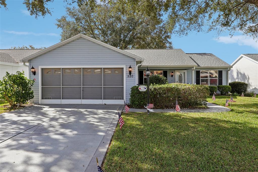 Picture of 520 Valencia Place, Lady Lake, FL 32159