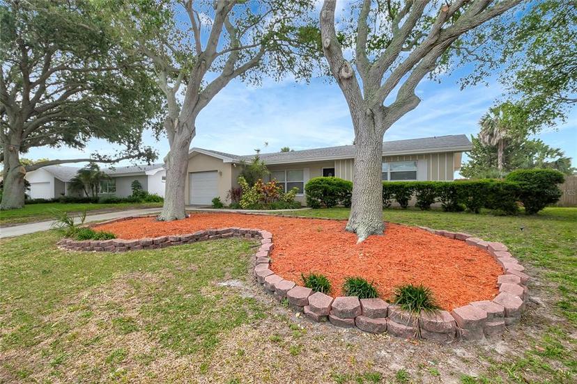 Picture of 3972 Harbor Hills Drive, Largo FL 33770