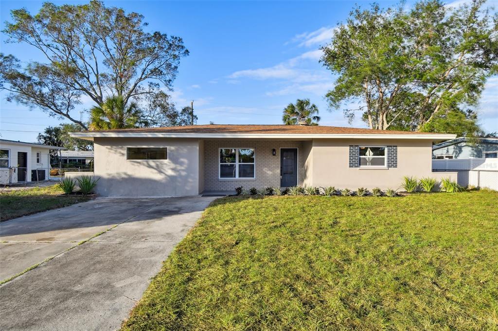 Picture of 10721 64Th Avenue, Seminole, FL 33772