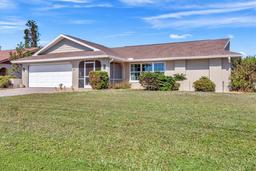 Picture of 88 Oakland Hills Place, Rotonda West, FL 33947