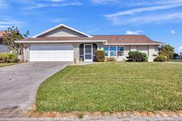 Picture of 88 Oakland Hills Place, Rotonda West, FL 33947