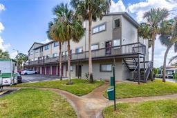 Picture of 6315 Newtown Circle Unit 15B6, Tampa, FL 33615