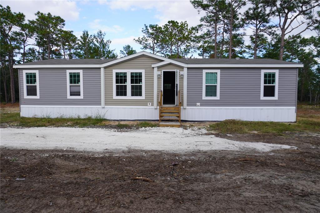 Picture of 11837 SE 165 Avenue, Ocklawaha, FL 32179