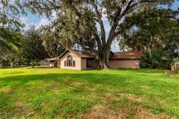 Picture of 12009 NE 8 Th Court, Ocala, FL 34479