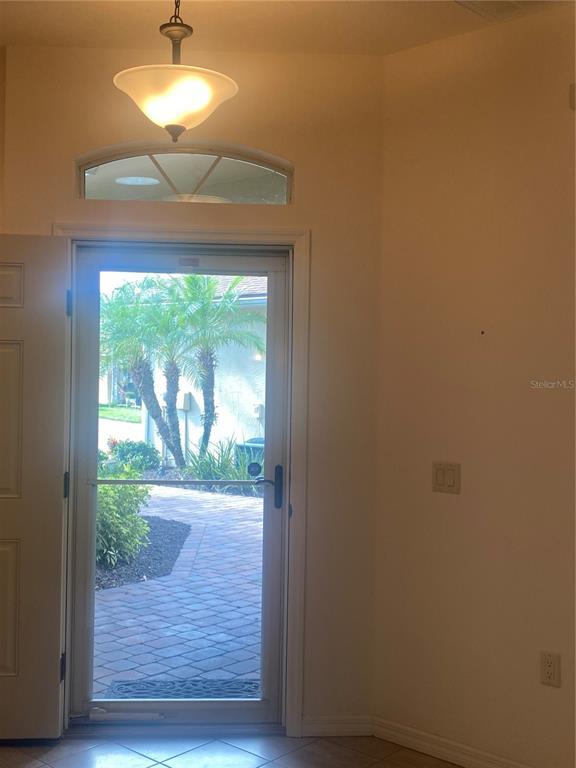 Picture of 1561 Vienna Square Drive, Winter Haven FL 33884