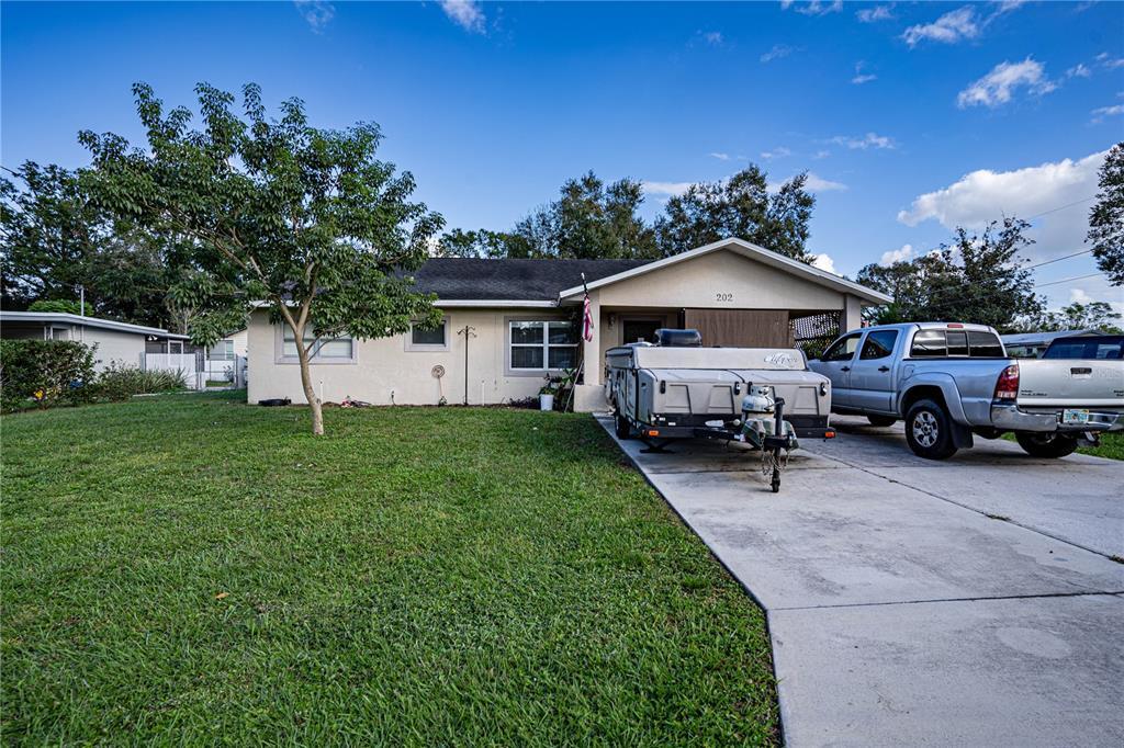 Picture of 202 Stribling Drive, Auburndale, FL 33823