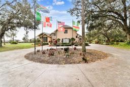 Picture of 12709 Mannhurst Oak Lane, Lithia, FL 33547