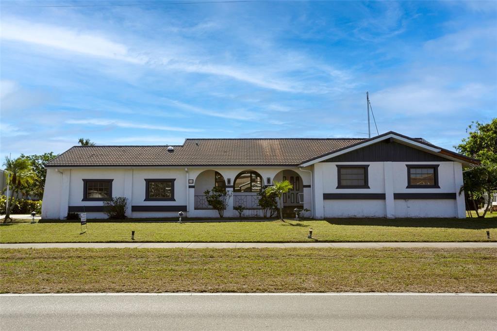 Picture of 2711 W Marion Avenue, Punta Gorda, FL 33950