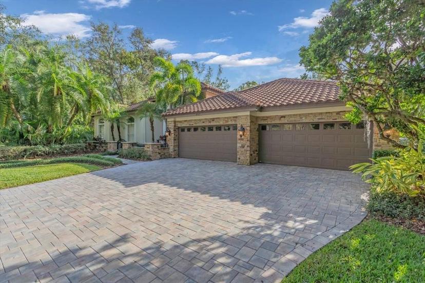 Picture of 4907 Londonderry Drive, Tampa FL 33647