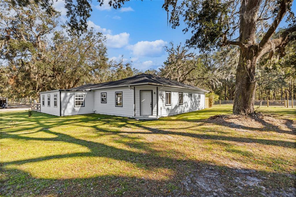 Picture of 12301 158Th Terrace, Mc Alpin, FL 32062