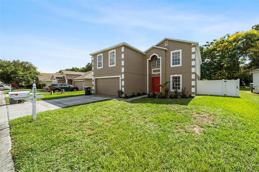 Picture of 5615 Oakwood Knoll Drive, Lakeland FL 33811