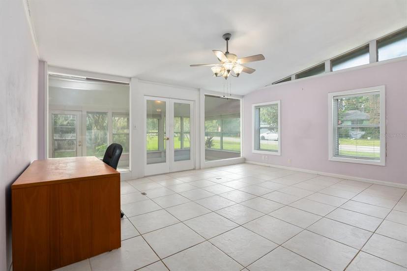 Picture of 831 NW 20Th Terrace, Gainesville FL 32603